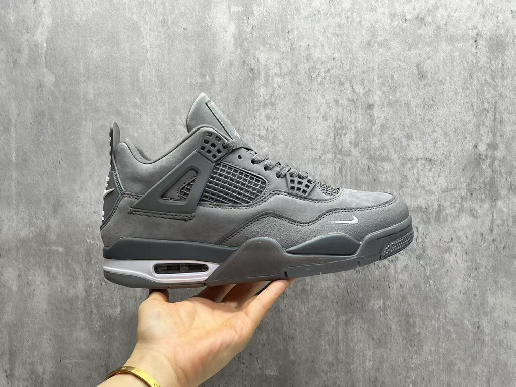 Air Jordan 4 Retro Cool Grey Sneakers
