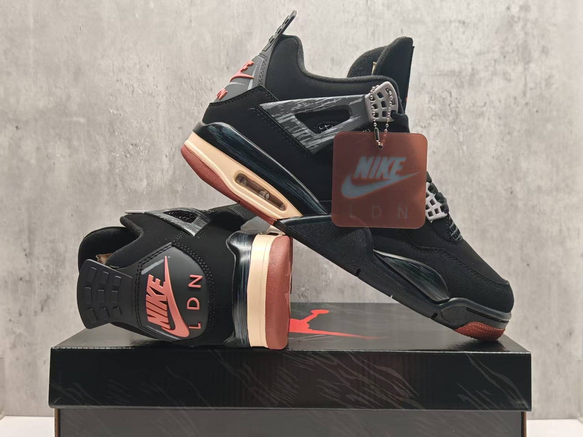 Air Jordan 4 London Sneakers