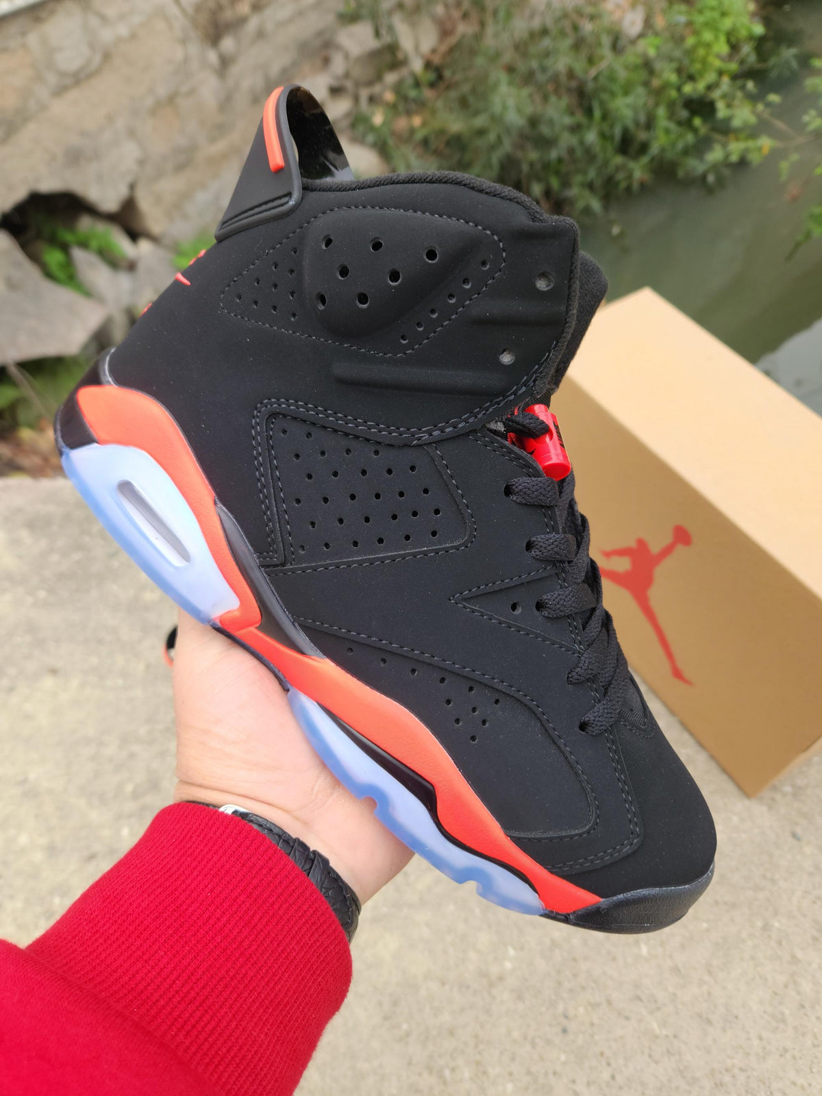 Air Jordan 6 Shattered Backboard Black-Red Sneakers