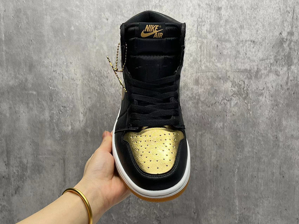 Air Jordan 1 Black-Gold Sneakers – Super A