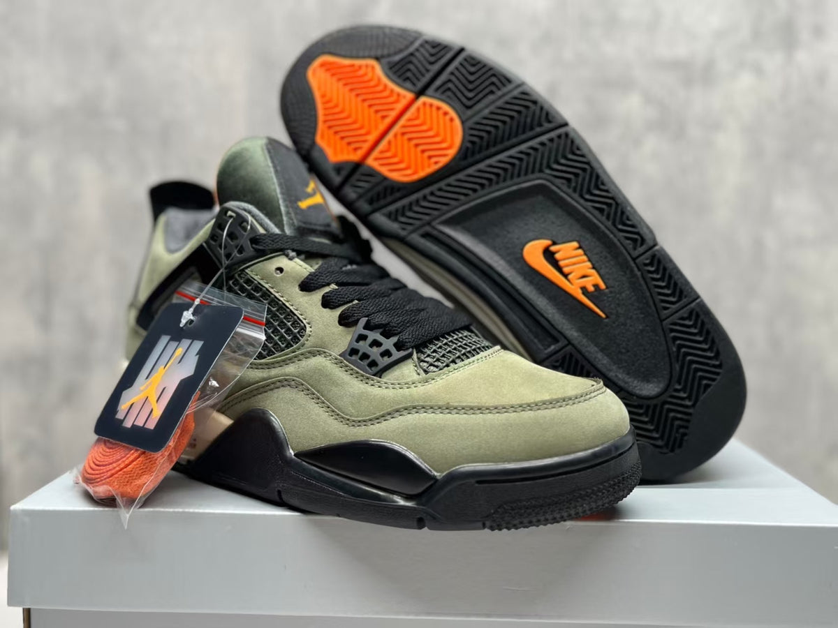 Air Jordan 4 Retro Silk Green Sneakers